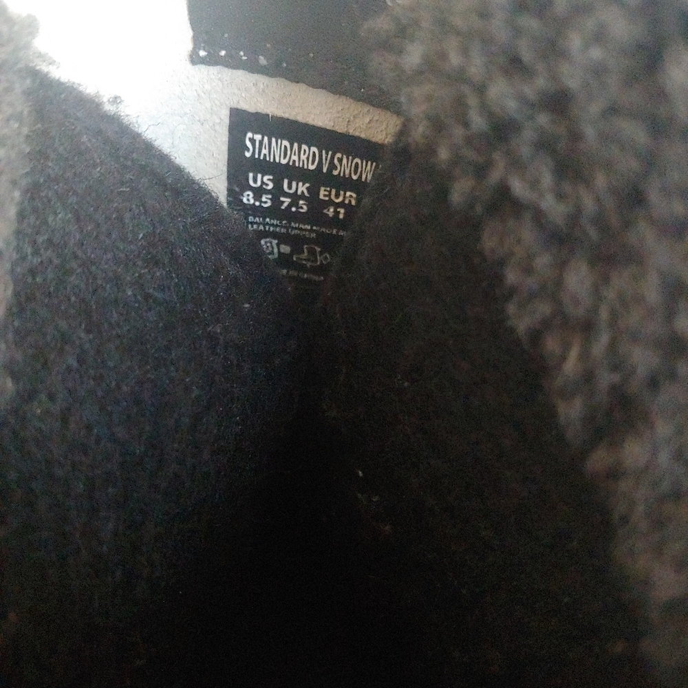 VANS NEW Standard V Snow MTE Boots - Picture 9 of 10